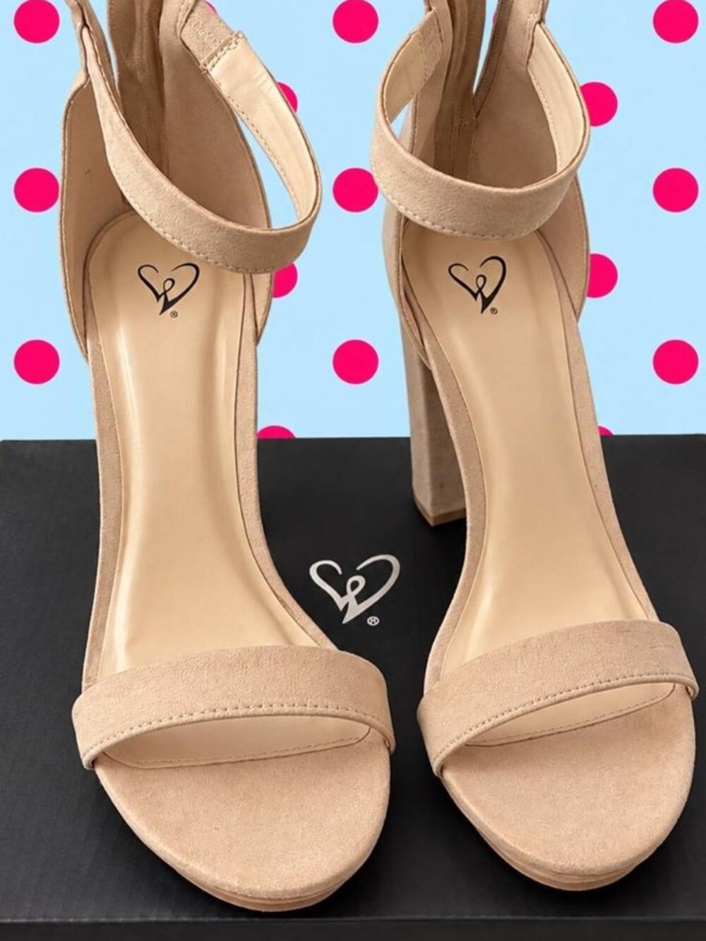 Windsor Women's Tan and Cream Footwear